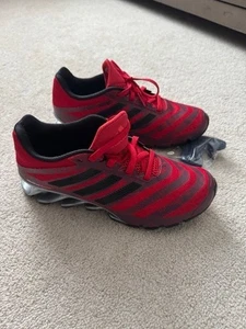 Adidas Entrenadores Para Hombre Talla 8.5 Springblade Rojo Negro Zapatos para Correr - Imagen 1 de 7