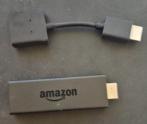 Amazon Fire TV Stick (2. Génération) Modèle LY73PR avec adaptateur HDMI - Imagen 1 de 1