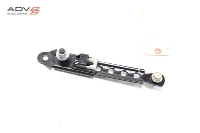 2011 - 2024 INFINITI QX80 QX56 REAR 2ND ROW RIGHT SEAT BELT HEIGHT ADJUSTER OEM Foto 1 de 4