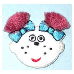 IRON ON PATCH APPLIQUE - GIRLS FACE WITH BLUE BOWS - Picture 1 of 1