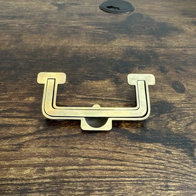 Tirador de cajón de latón Henredon Artefacts mango de campaña vintage  Foto 1 de 4