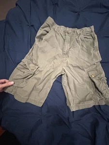 Carhartt Boys Girls Army Green Size 16 Cargo Shorts Perfect Vintage Rare jean - Picture 1 of 8
