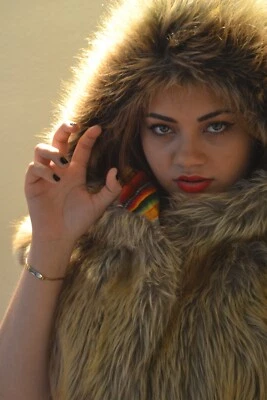 Spirithoods - Peruvian Red Fox Shawl [Vegan Fur]  - Image 1 of 4