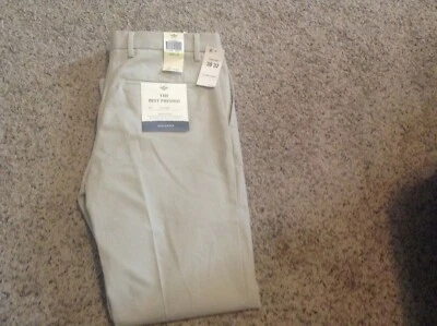 NWT DOCKERS STRAIGHT FIT SIGNATURE WOMEN’S KHAKI SIZE 30/32 - Image 1 of 3