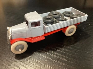 DINKY TOYS 25a Flat Bed Truck - Red / Grey + Tires Accessories - REPAINT - Picture 1 of 6