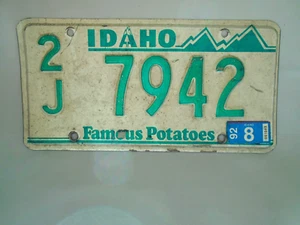 Vtg 1992 Idaho License Plate Embossed Raised Numbers Famous Potatoes 2J 7942 - Imagen 1 de 6