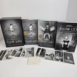 Miss Peregrines Peculiar Children Boxed 3 Book Set Library Of Souls Hollow City - Foto 1 di 15