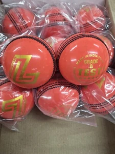 6 palline da cricket rosa Lorimers Test grado A T20 taglia uomo 5,5 once - spedizione gratuita - Foto 1 di 1