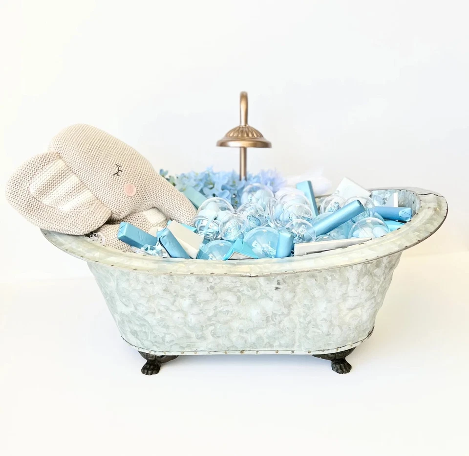 Welcome Baby Gift, Candy Box, Baby shower Gift, Custom Gift Box - Image 1 of 3