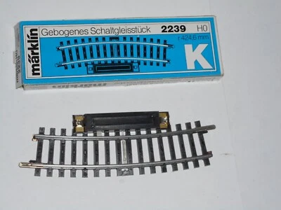 Marklin 2239 Contact K track section. As New cond. HO. For 3 Rail AC. Boxed. - Image 1 of 4