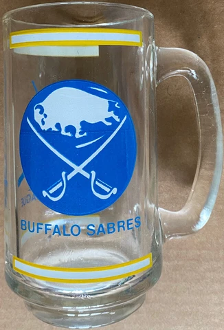 VINTAGE BUFFALO SABRES GLASS MUG NHL OLD SCHOOL BLUE & GOLD LOGO COLLECTORS ITEM Cover