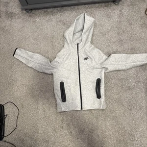 Nike Hoodie Boys Medium Gray Tech Fleece Full Zip Sweatshirt Big Kids - Picture 1 of 3