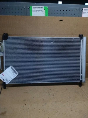 Condensador de CA compatible con 15-24 MURANO 574218 Foto 1 de 4