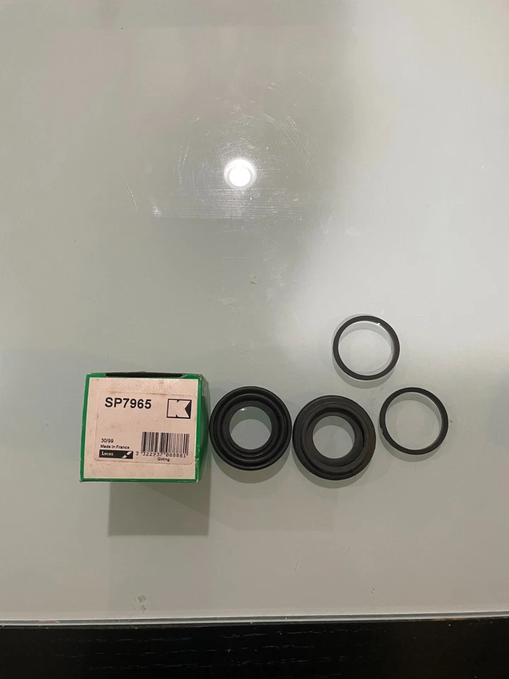 Lucas Caliper Repair Kit For BMW 318i 318is 320i 323is 325i 325is 328i 328is Z3 - Image 1 of 1