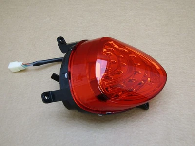 Luz trasera freno SYM Fiddle 125 E5 2022 82 millas (11750) Foto 1 de 4