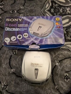 Sony Diskman D-E445 Lettore CD compatto scatola + solo unità. Difettoso - Foto 1 di 3