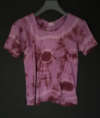 复古 70 年代印度蜡染领带染料棉质 T 恤兰花与梅子 尺寸 XS — 第 1/3 张图片