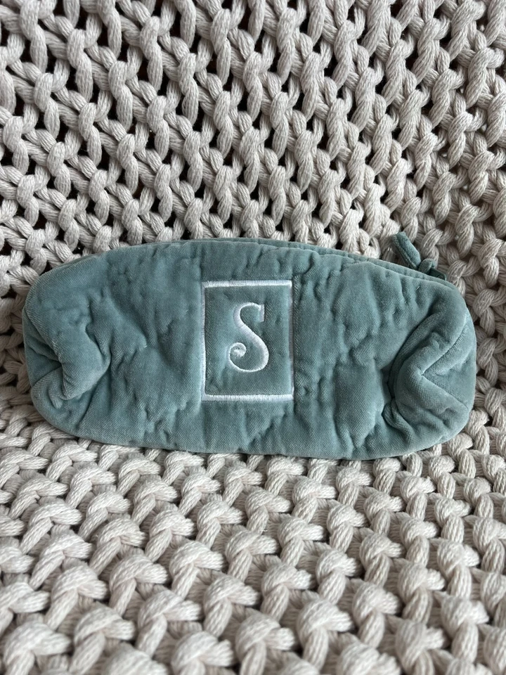 Pottery Barn косметический макияж сумка синий выстеганный бархат шелк с монограммой "S" - Изображение 1 из 1