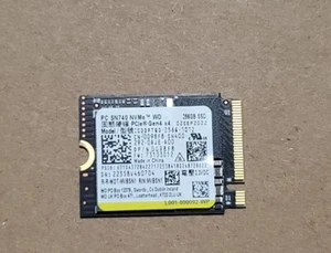 WD 256GB SSD Solid State Drive M.2 PCIe NVMe Gen 4.0 x4 0098F8 - Picture 1 of 2