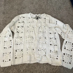Vtg Express Handknitted White Floral Size Large Cardigan Sweater Chunky Knit 90s - Picture 1 of 7