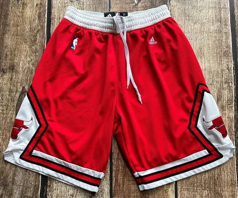 ADIDAS NBA CHICAGO BULLS EMBROIDERED BASKETBALL SHORTS RED WHITE MENS LARGE GOOD Cover