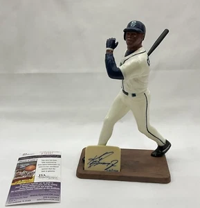 Statua Ken Griffey Jr. autografata Southland Best of Sports figura firmata JSA - Foto 1 di 10