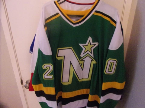 Vintage Minnesota Northstars Hockey Jersey Size Man 50 With Fight Strap Sewn By Cover
