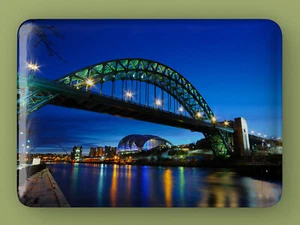 THE TYNE BRIDGE - Large Novelty Fridge Magnet - 8cm x 5cm *Tourism Travel Gift - Picture 1 of 2