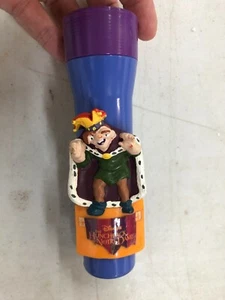 TORCIA DISNEY'S IL GOBBO DI NOTRE DAME A BATTERIA ANCORA FUNZIONANTE - Foto 1 di 2