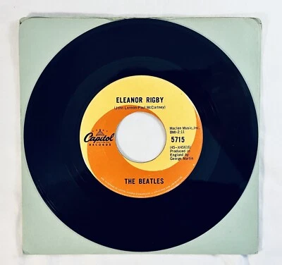 The Beatles (Yellow Submarine/Eleanor Rigby) 7" Vinyl [Capitol, 1966 Canada] VG - Image 1 of 4