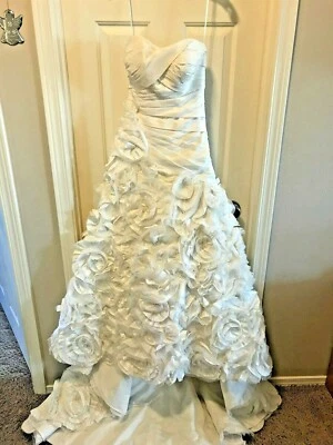 Galina Signature SV415 David's Bridal Wedding Dress Size 0P  - Image 1 of 4