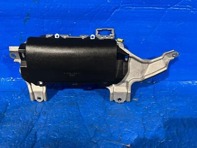 2015-2016-2017-2018-2019-2020-КОЛЕННАЯ ПОДУШКА БЕЗОПАСНОСТИ ВОДИТЕЛЯ TOYOTA TUNDRA - Изображение 1 из 2