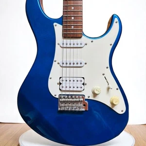 Yamaha Electric Guitar Blue 3 Pickup Tremolo Rosewood Fretboard - Picture 1 of 13