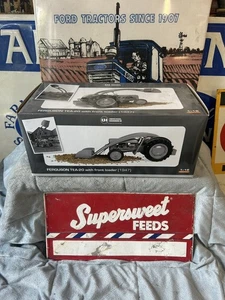 1/16 Ferguson TEA-20 Tractor w/ Loader By Universal Hobbies - Picture 1 of 2