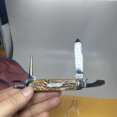 Nice! Vintage Camillus USA 4 Line Stamp Jigged Bone 4-blade Scout Pocket Knife - Image 1 of 4