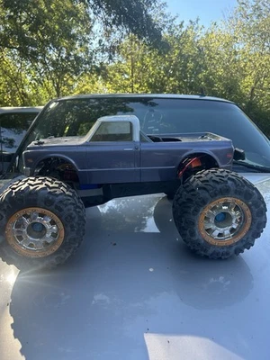 Remote Control Monster Truck 4WD Off-Road Vehicle Toy - Image 1 of 4