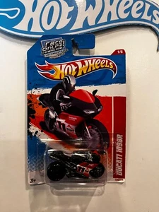 2011 HOT WHEELS RED BLACK DUCATI 1098R 1/6 THRILL RACERS VOLCANO - Picture 1 of 2