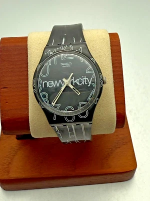 斯沃琪“Lines in the Sky”纽约市手表 GZ209 – 34 毫米 – 2000 – 石英表 — 第 1/4 张图片