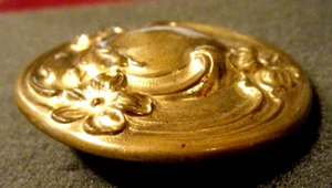 Antique Button depicting Nouveau style HAT w floral decor metal shank 1.7/8"d - Picture 1 of 4