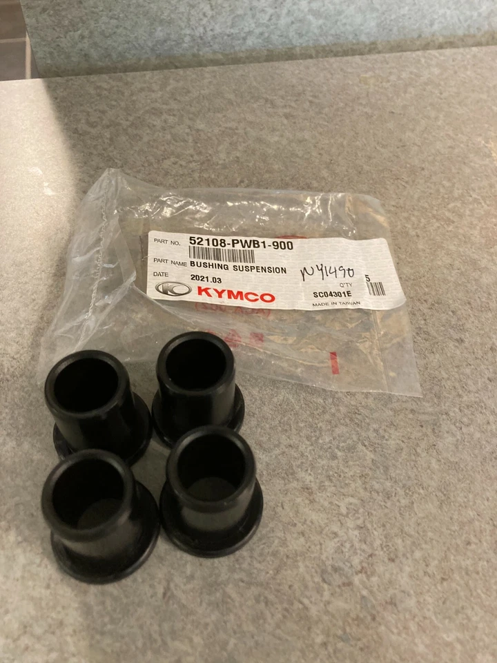 KYMCO MAXXER450 MXU 375/450/500/700 JUEGO DE 4 BUJES DE BRAZO A 52108-PWB1-900 Foto 1 de 1
