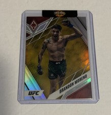 2023 Panini Chronicles UFC Brandon Moreno Gold Phoenix 6/10