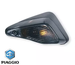 Piaggio NRG POWER DD 1998-2015 ZAPC36200 ZAPC45100 Genuine Front Right Indicator - Picture 1 of 2