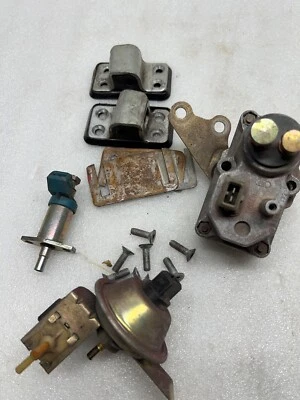 CONJUNTO REGULADOR DE AQUECIMENTO MERCEDES-BENZ R107 450SLC 380SL W126 380SEC 500SEC - Imagem 1 de 4