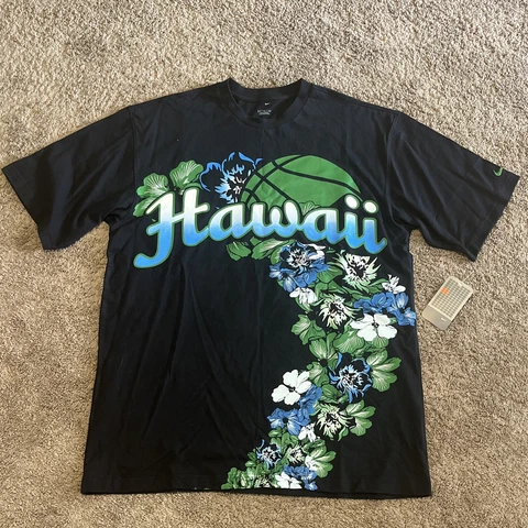 VINTAGE Nike Hawaii Warriors Basketball Floral Aloha Black T Shirt Men Large NWT Cover