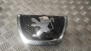 Insigne calandre - PEUGEOT 207 - Réf : 9649670480 - Picture 1 of 3