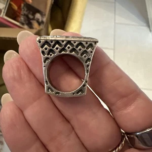 Dian Malouf Stackable Sterling Hammered Aztec Design Ring Size 5 - Picture 1 of 6
