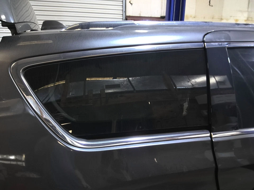 Подходит для 2017–2025 CHRYSLER PACIFICA RH пассажирское четверть стекла окно конфиденциальность изготовитель оборудования - Изображение 1 из 4