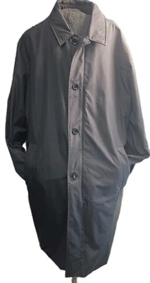 Banana Republic Mens Coat- Water Resistant -Size XL 100% Polyester And Nylon - Image 1 of 4