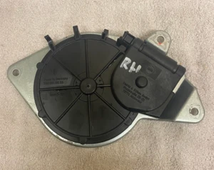 PORSCHE BOXSTER 986 CONVERTIBLE ROOF RIGHT SIDE MECHANISM GEARBOX 98656118003 - Picture 1 of 3