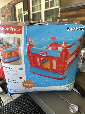 Fisher-Price Bouncetastic 充气弹跳屋 — 第 1/2 张图片